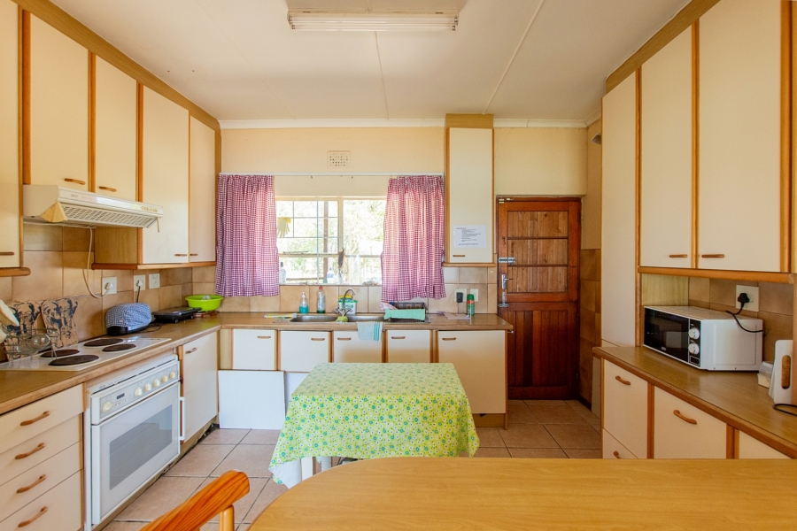 5 Bedroom Property for Sale in Velddrif Western Cape